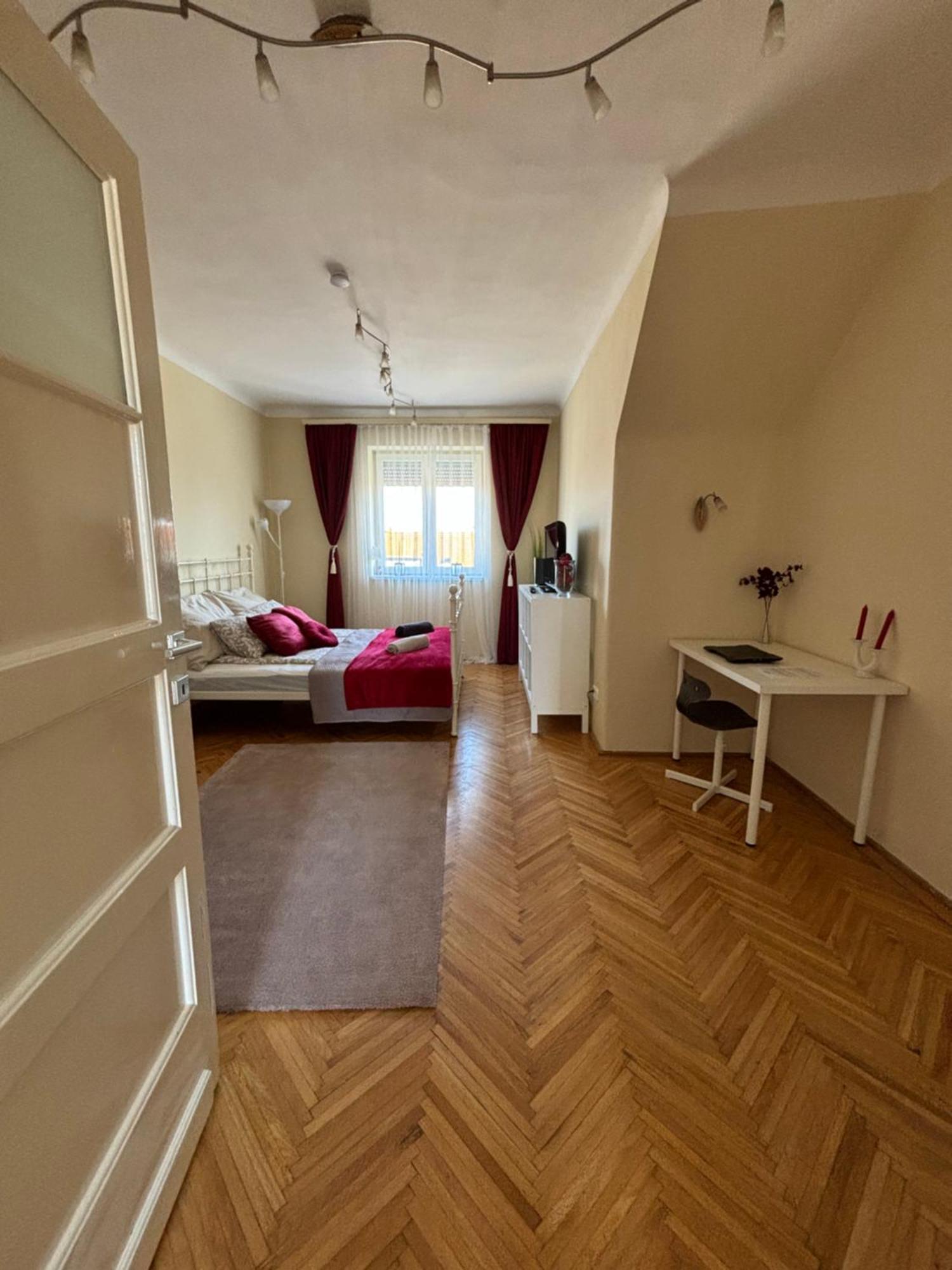 Downtown Hideaway Apartman Budapest Ngoại thất bức ảnh