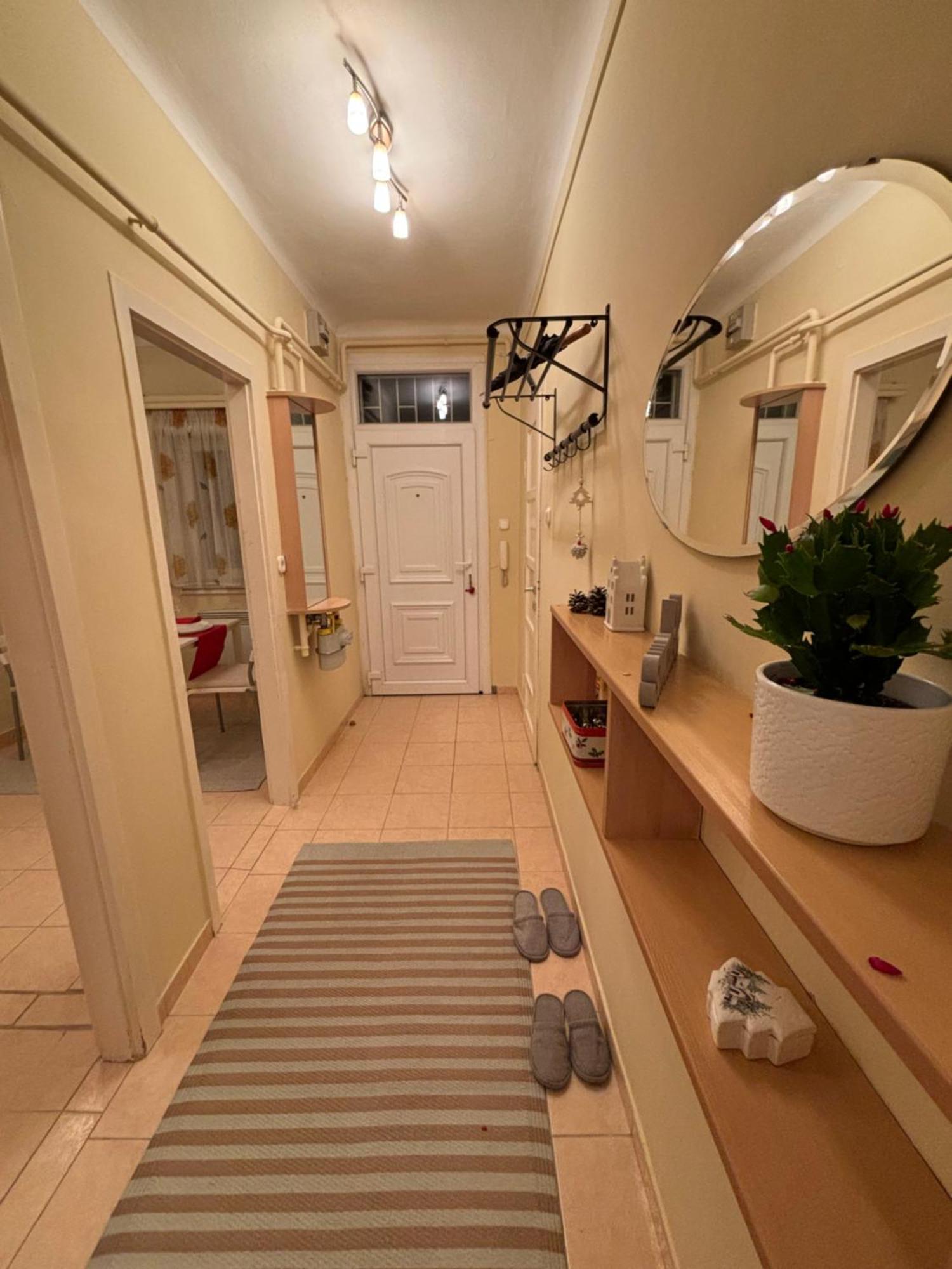 Downtown Hideaway Apartman Budapest Ngoại thất bức ảnh