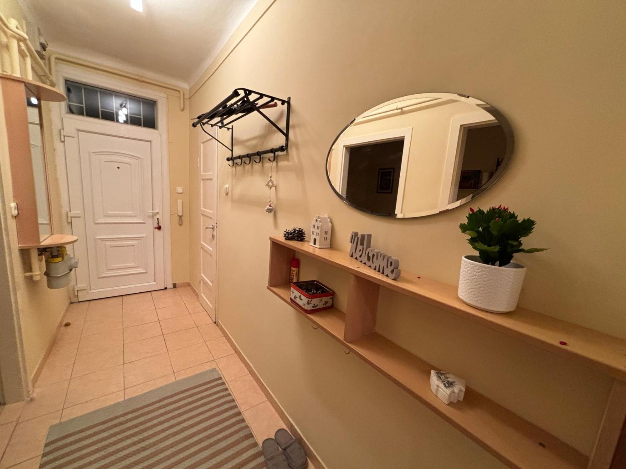Downtown Hideaway Apartman Budapest Ngoại thất bức ảnh