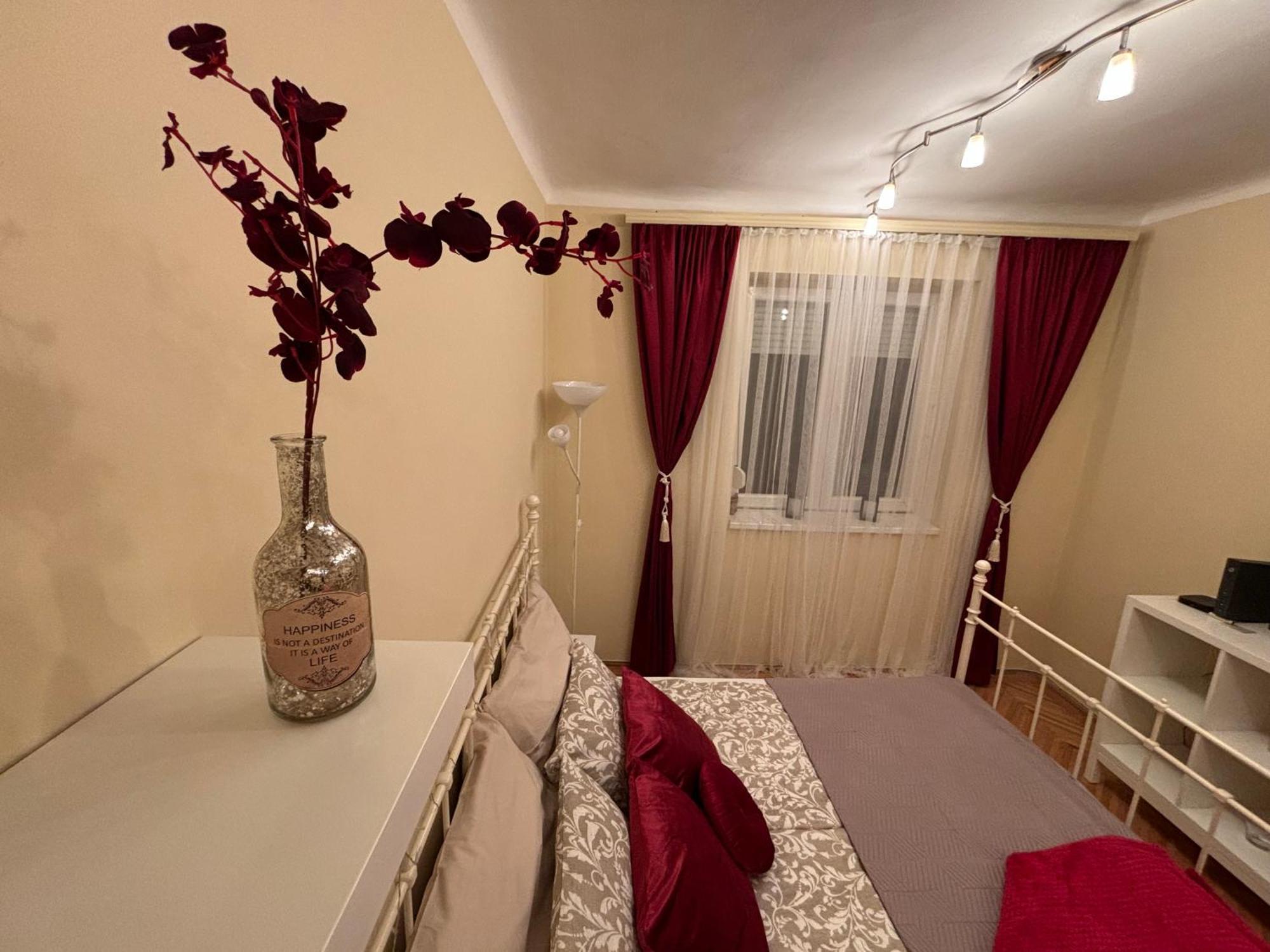 Downtown Hideaway Apartman Budapest Ngoại thất bức ảnh